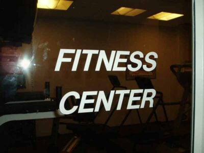 1_wallglassweb Wall and Glass Graphics